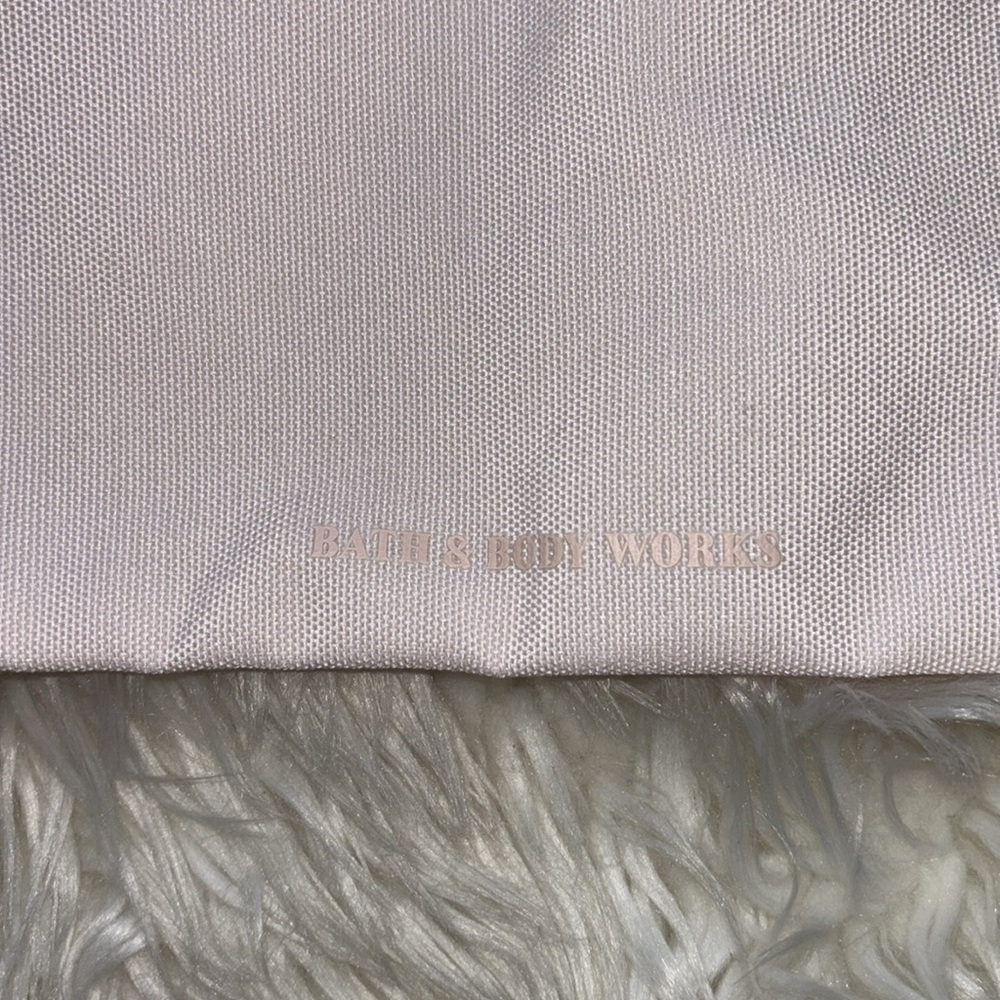 NWT Light pink Bath&Body works bag - Picture 3 of 3